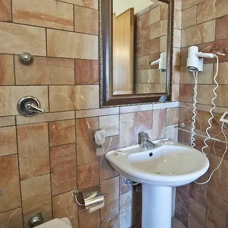 Rocche Draele Farm stay *